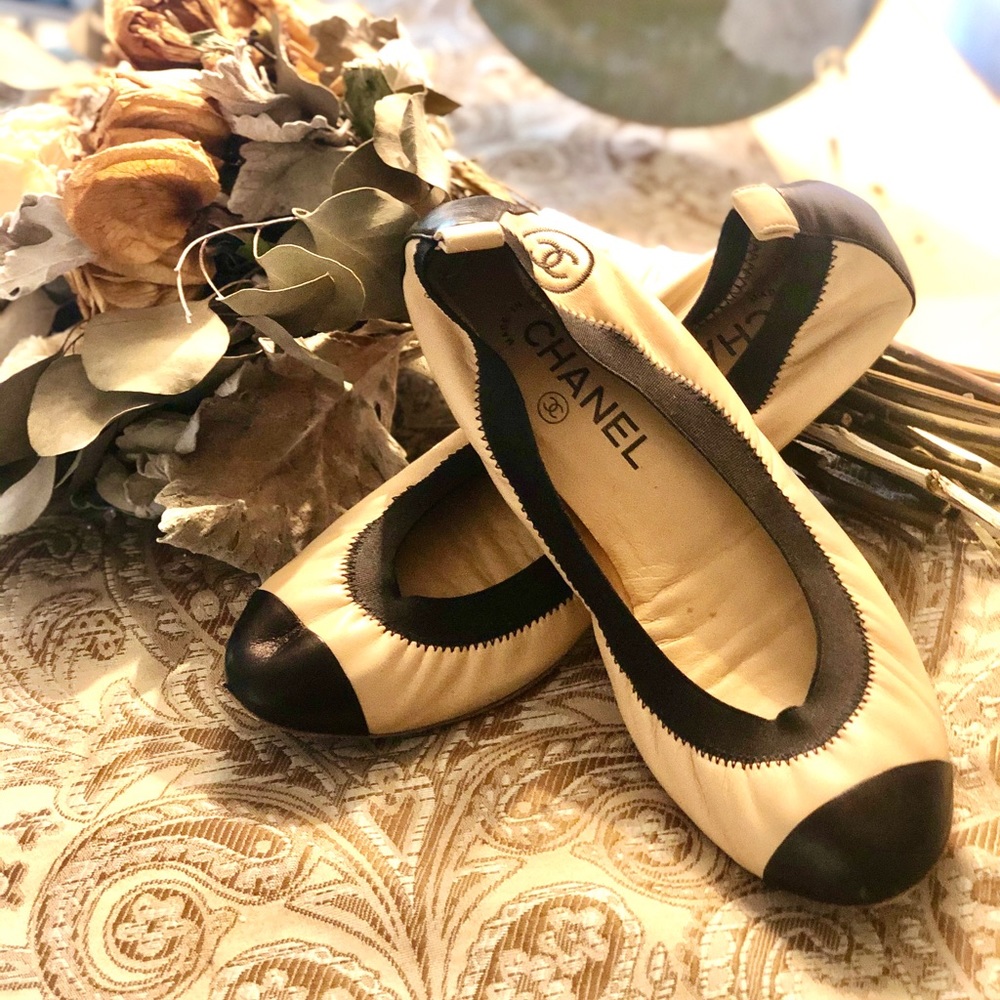 Chanel CC Logo Ballerina Banding Flat Size 7.5